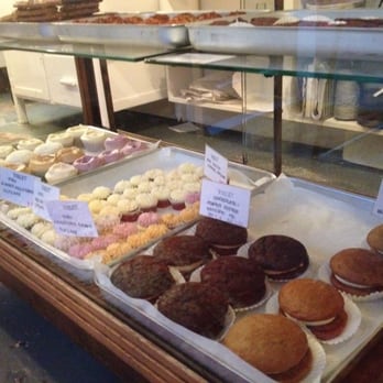 Violet Cakes - Treats - Coffee & Tea Near Me - London, XGL