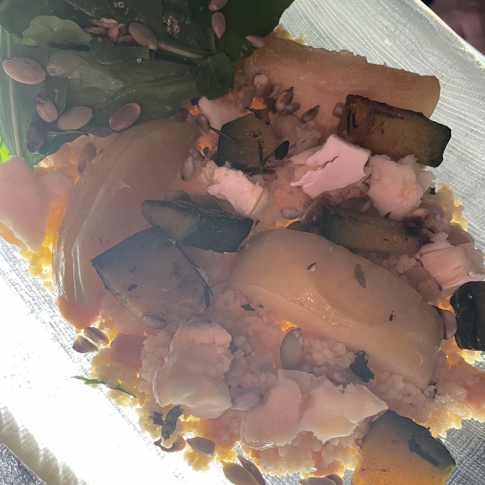 Bar dos Arcos - Grain salad with brie and roast apple - Bars Near Me - São Paulo, SP
