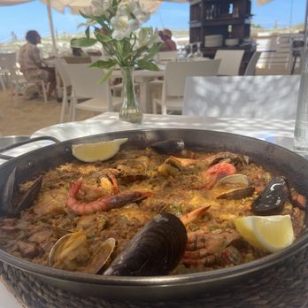 Juan y Andrea - Mixed shellfish and seafood paella - Spanish Near Me - Formentera, PM