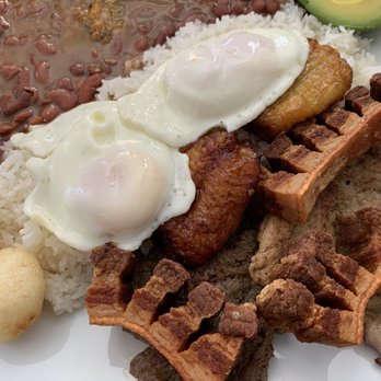 Casa Blanca - Colombian Near Me - Nashua, New Hampshire