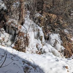 Hanging Lake Trail Head - Instagram: @telephonesmoothie