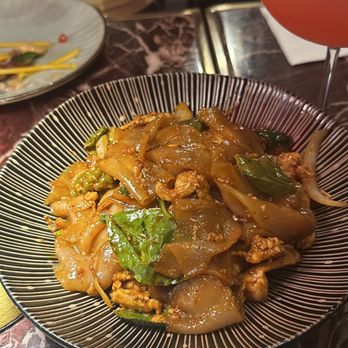 Soothr - Chicken Ki-Mao Noodles - Thai Near Me - New York, New York Soothr - Chicken Ki-Mao Noodles - Thai Near Me - New York, New York