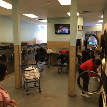 Senor Bubbles Laundromat - Laundromat Near Me - Jersey City, New Jersey