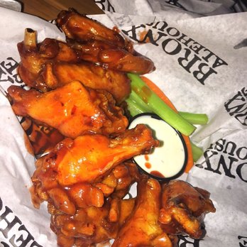 Bronx Alehouse - Sweet and Tangy Wings - American Near Me - Bronx, New York