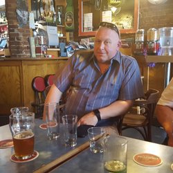 Le Fou-Bar