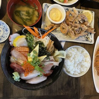 Nakagawa Japanese Restaurant - Chirashi, fried calamari legs - Sushi Bars Near Me - Bothell, Washington Nakagawa Japanese Restaurant - Chirashi, fried calamari legs - Sushi Bars Near Me - Bothell, Washington