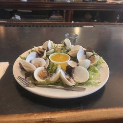 Downtown Bistro 108 - Clams