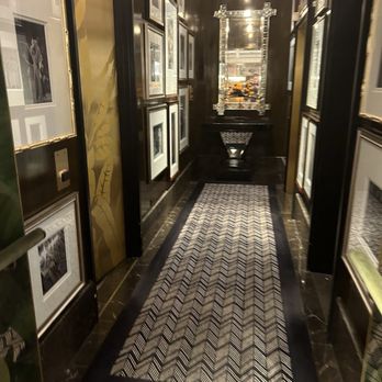 Delilah - Hallway to nowhere - New American Near Me - Las Vegas, Nevada