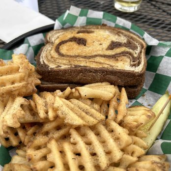 Shamrock Bar & Grille - Patty melt. Yum! - Breakfast & Brunch Near Me - Lexington, Kentucky Shamrock Bar & Grille - Patty melt. Yum! - Breakfast & Brunch Near Me - Lexington, Kentucky