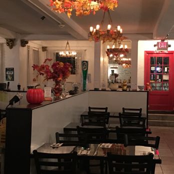 Thai Den Restaurant - Decoration - Thai Near Me - White Plains, New York Thai Den Restaurant - Decoration - Thai Near Me - White Plains, New York