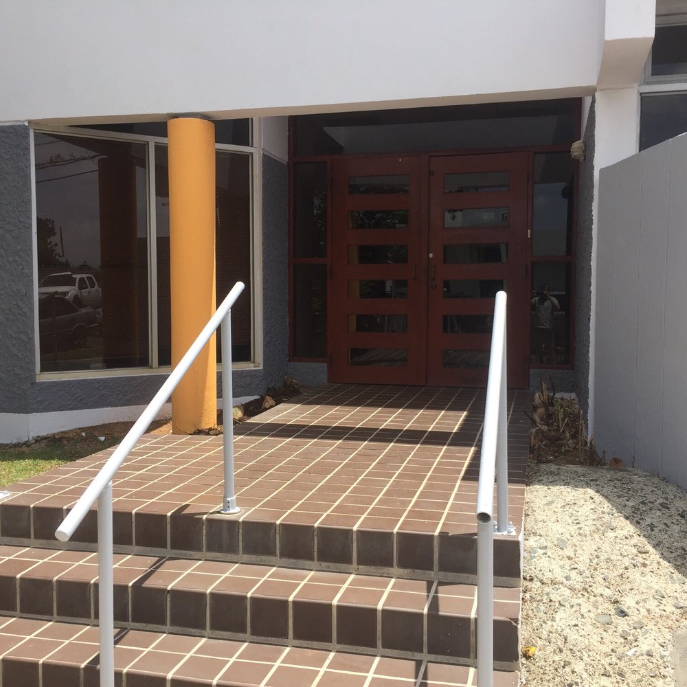 Dr Mario R. Rodriguez - Nice entrance! - Dentists Near Me - Guaynabo, Puerto Rico