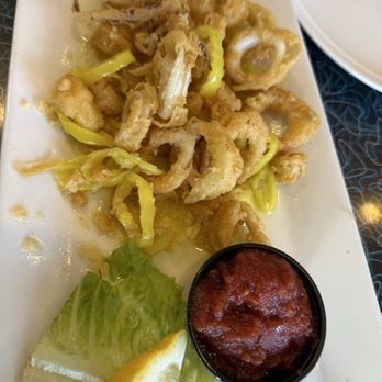 Blue Plate Diner - Amazing RI Calamari - Diners Near Me - Middletown, Rhode Island