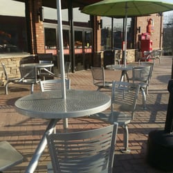 Sheetz - Outside seating and a cool breeze makes for a nice meal.