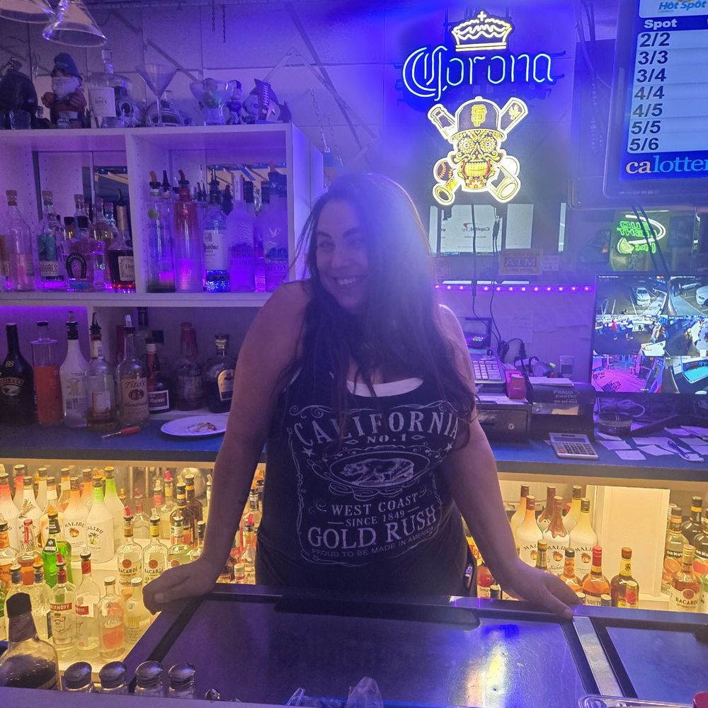 Alfies Limelight - The amazing Jessica - Dance Clubs Near Me - Fairfield, California