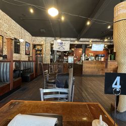 Shorty’s Smokehouse - Interior