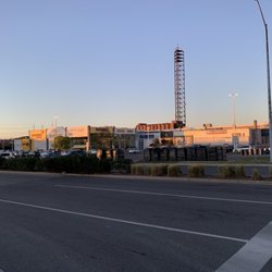 Golden Mile Shopping Centre - Golden Mile Shopping Centre