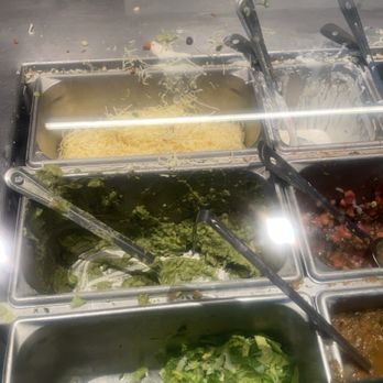 Chipotle Mexican Grill - Fast Food Near Me - Tehachapi, California
