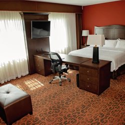 Hampton Inn & Suites Bradenton Downtown Historic District - Guest room