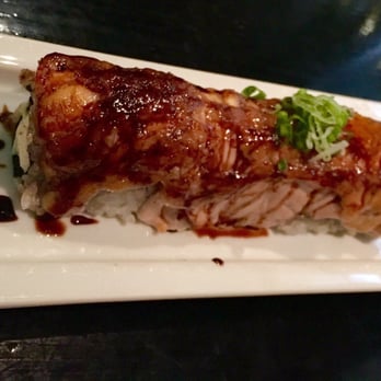 Sushi Kinoya - Baked salmon roll, it was creative. Hot and delicious. - Sushi Bars Near Me - Long Beach, California Sushi Kinoya - Baked salmon roll, it was creative. Hot and delicious. - Sushi Bars Near Me - Long Beach, California