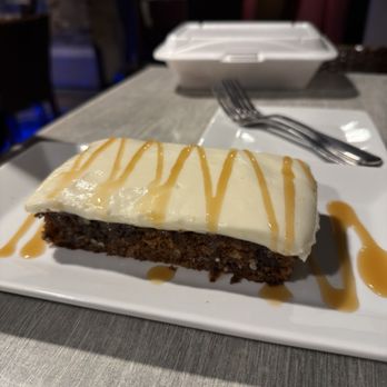 Nona Blue Modern Tavern - Carrot Cake - Bars Near Me - Orlando, Florida