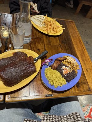 Wylie & Rum Island Grill by null