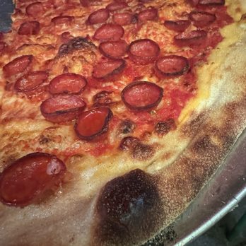 Leo's Hideout - Pizza Near Me - San Antonio, Texas