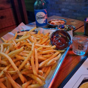Ohn Korean Eatery - Literally...a tray of fries. - Korean Near Me - Houston, Texas Ohn Korean Eatery - Literally...a tray of fries. - Korean Near Me - Houston, Texas