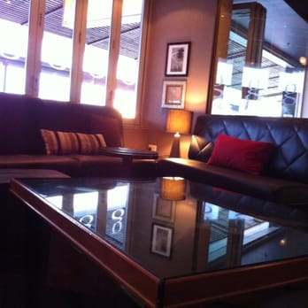 Gusto Da Gianni - Lounge area - Italian Near Me - Hamilton, QLD Gusto Da Gianni - Lounge area - Italian Near Me - Hamilton, QLD
