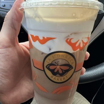 La Monarca Bakery & Cafe - Iced horchata de olla - Bakeries Near Me - Los Angeles, California