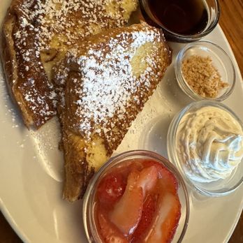 Del Frisco's Grille - New American Near Me - Cherry Creek, Colorado