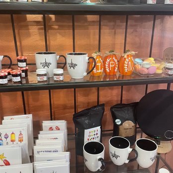 Mornings In Paris - Bakeries Near Me - Ogunquit, Maine