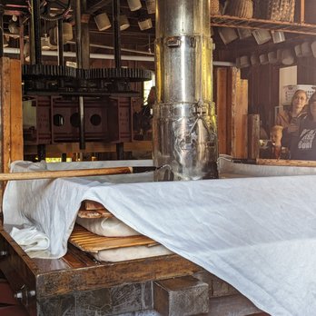 B.F. Clyde's Cider Mill - Pressing apples - Cideries Near Me - Mystic, Connecticut