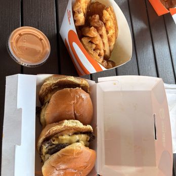 Smalls Sliders - . - New American Near Me - Marietta, Georgia Smalls Sliders - . - New American Near Me - Marietta, Georgia