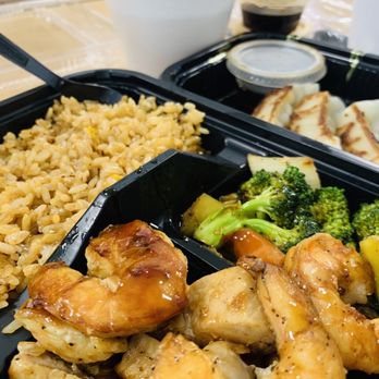 SUMO Steak & Sushi - Lunch size - Hibachi chicken and shrimp + pork gyoza - Japanese Near Me - Macon, Georgia SUMO Steak & Sushi - Lunch size - Hibachi chicken and shrimp + pork gyoza - Japanese Near Me - Macon, Georgia