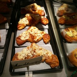 Merlê Brot und Teegenuss