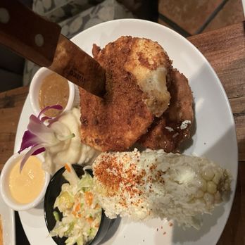 Sur at The Barnyard - Fried Chicken Dinner - New American Near Me - Carmel, California Sur at The Barnyard - Fried Chicken Dinner - New American Near Me - Carmel, California