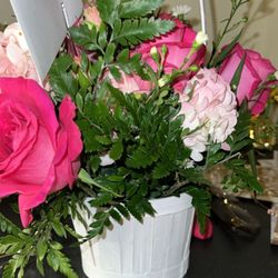 Florist One - What was received. Filled with leaves and nothing like picture!!!