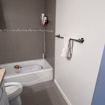 Victory's Cleaning Services - Bathroom - Home Cleaning Near Me Victory's Cleaning Services - Bathroom - Home Cleaning Near Me