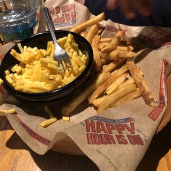Chili's - Kids Kraft Macaroni & Cheese with fries - Bars Near Me - Auburn, New York