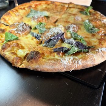 Society Pizza Lounge - Pizza Near Me - Newhall, California Society Pizza Lounge - Pizza Near Me - Newhall, California