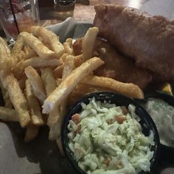 Kellys Bleachers Grill - Three piece fish fry