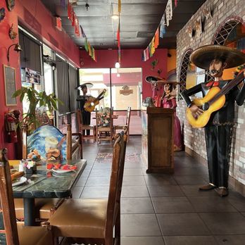 La Casa De Juana - Decor - Mexican Near Me - Tempe, Arizona