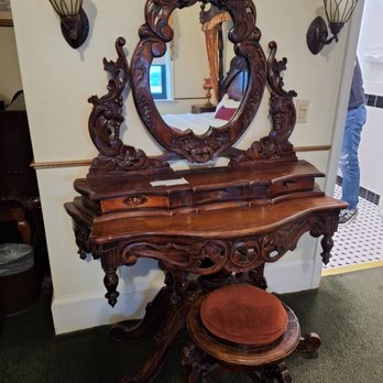 Lafayette Hotel - Vanity - American Near Me - Marietta, Ohio Lafayette Hotel - Vanity - American Near Me - Marietta, Ohio