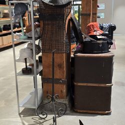 Bertacchi Italian Hatcrafter - Interior