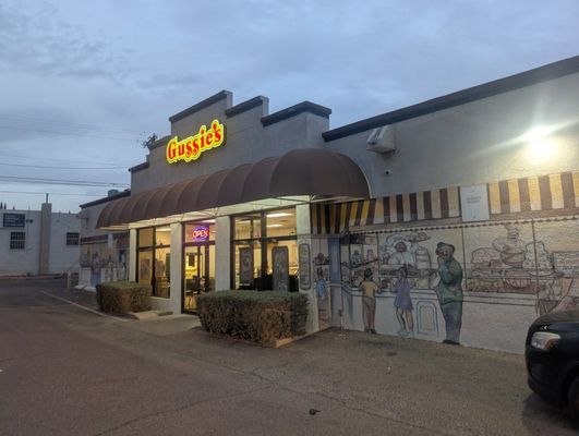 Gussie's Tamales & Bakery by null