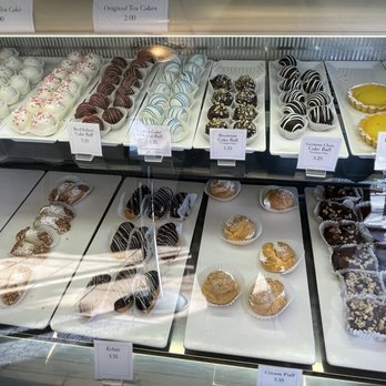 Martino’s Bakery - Bakery case - Bakeries Near Me - Burbank, California Martino’s Bakery - Bakery case - Bakeries Near Me - Burbank, California
