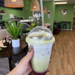 HaHu Cafe & Market - Strawberry matcha latte