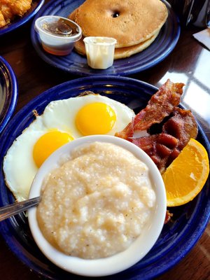 Deli Lane Cafe & Sunset Tavern by null