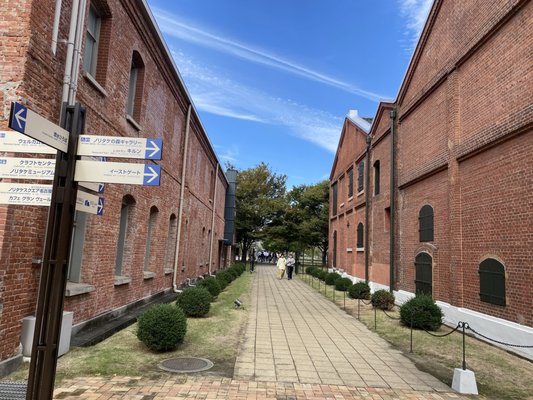 Noritake Garden by null