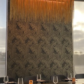 Animae - Pretty deco and chandelier - Asian Fusion Near Me - San Diego, California